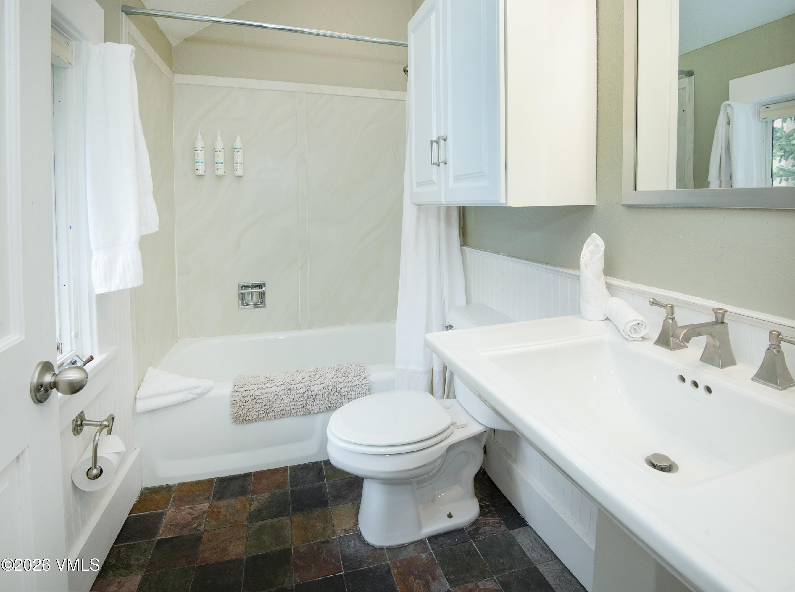 2875 Manns Ranch Road, Unit E1 Vail, CO 81657 - Photo 16 of 39 2875-Manns-Rnch-E-1_17