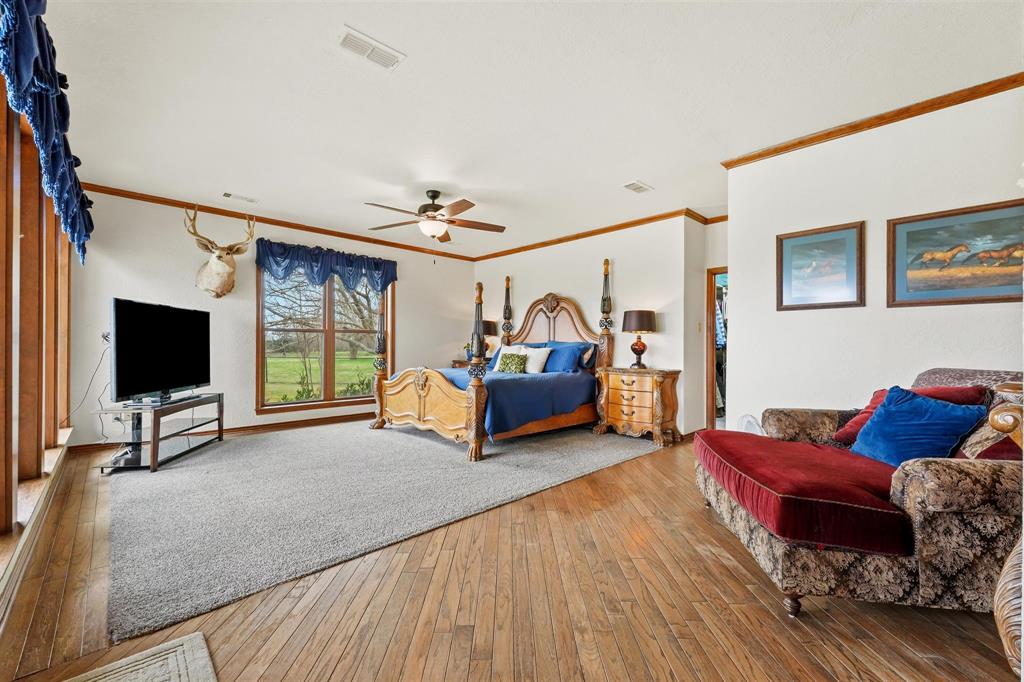 9711 Jim Christal Road Krum, TX 76249 - Photo 15 of 40