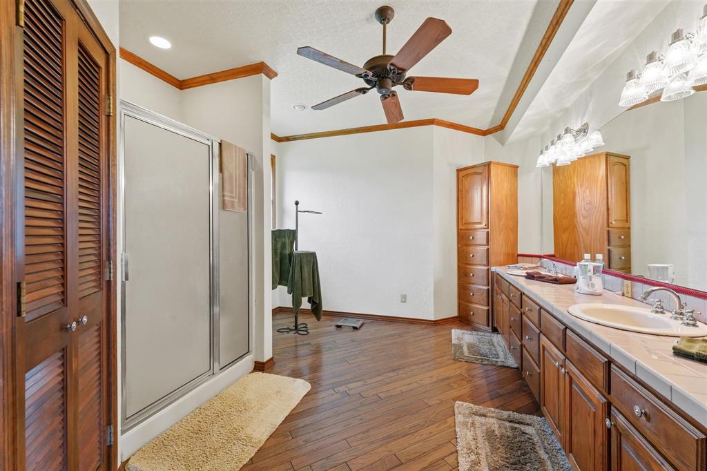 9711 Jim Christal Road Krum, TX 76249 - Photo 18 of 40