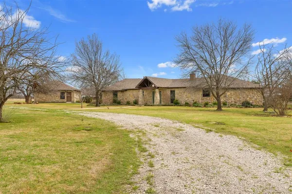 $3,649,000 | 9711 Jim Christal Road, Krum, TX 76249