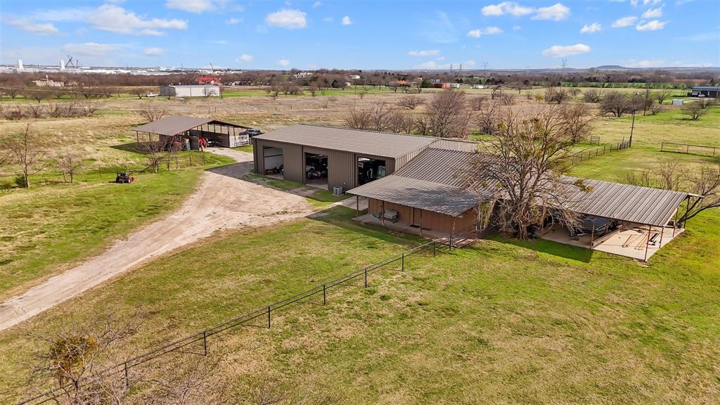 9711 Jim Christal Road Krum, TX 76249 - Photo 31 of 40