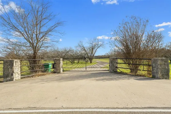 $3,649,000 | 9711 Jim Christal Road, Krum, TX 76249