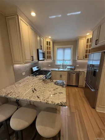 $3,000 | 78-68 84th Street, Unit 2B | Glendale