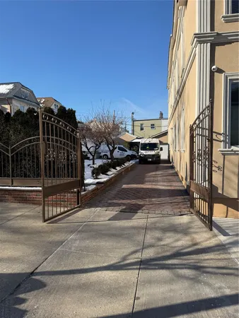 $3,000 | 78-68 84th Street, Unit 2B | Glendale