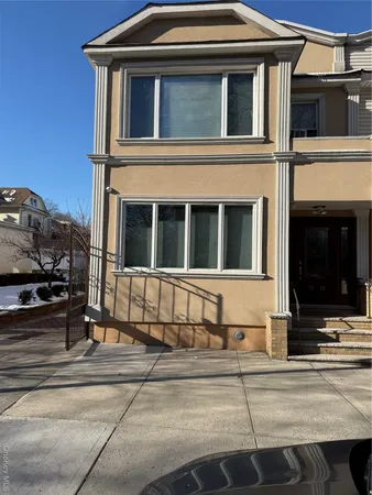 $3,150 | 78-68 84th Street, Unit 2B | Glendale