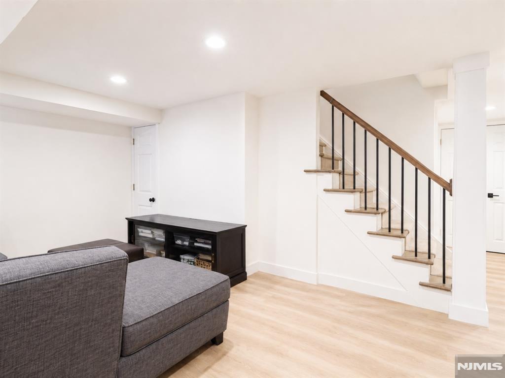 19 Long Avenue Mahwah, NJ 07430 - Photo 25 of 36