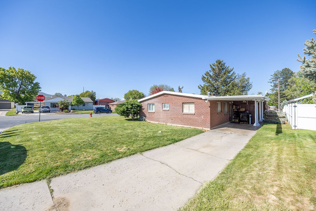 148 West Wicker Lane Bountiful, UT 84010 - Photo 17 of 27 East side of unit 148