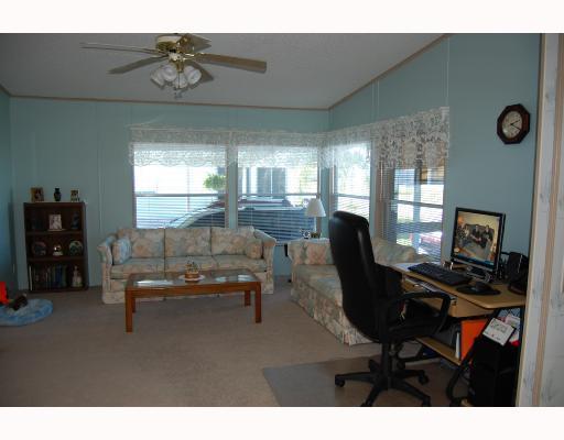 2544 Southwest Versailles Terrace Stuart, FL 34997 - Photo 5 of 8 Gallery Image 5