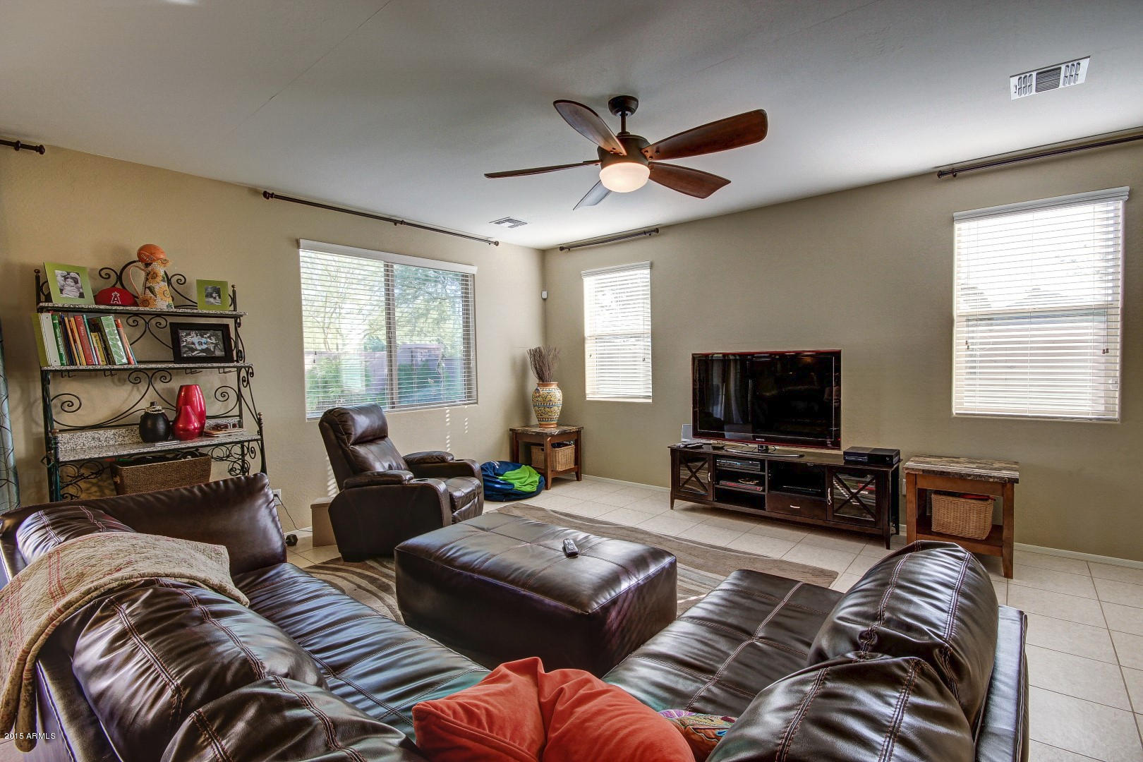 3222 West Florimond Road Phoenix, AZ 85086 - Photo 11 of 44 Florimond (12)