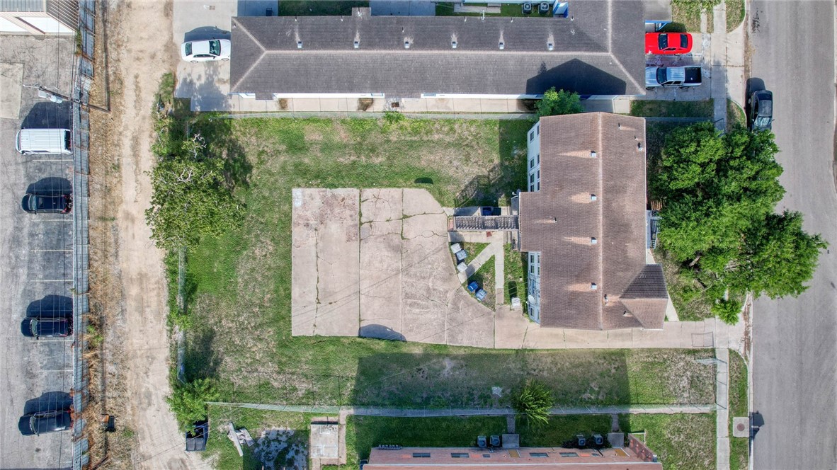 2437 Nemec Street Corpus Christi, TX 78415 - Photo 35 of 38 an aerial view of a house with a yard and a fountain
