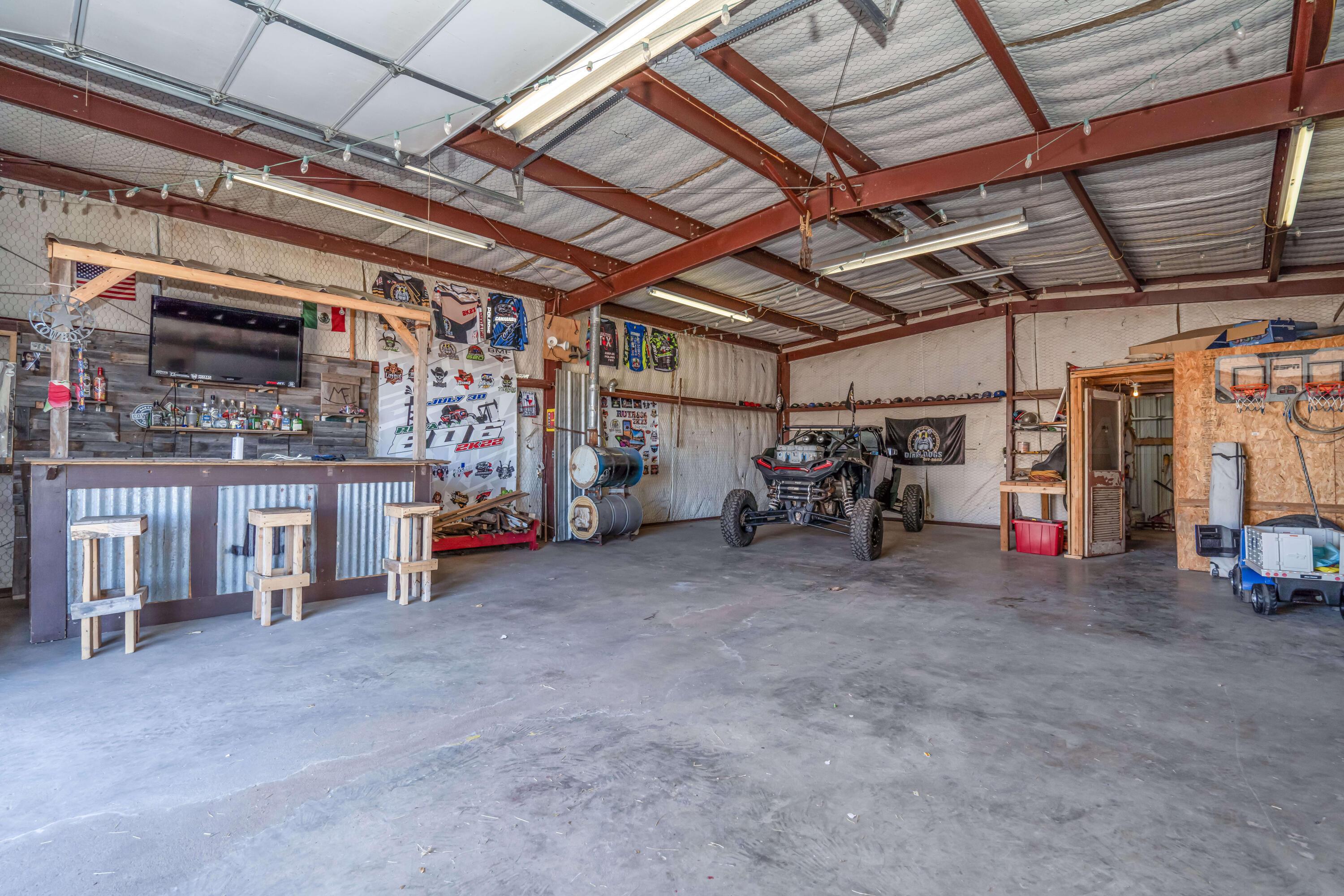 676 Cherokee Road Fritch, TX 79036 - Photo 45 of 62 676 Cherokee_-44 SHOP
