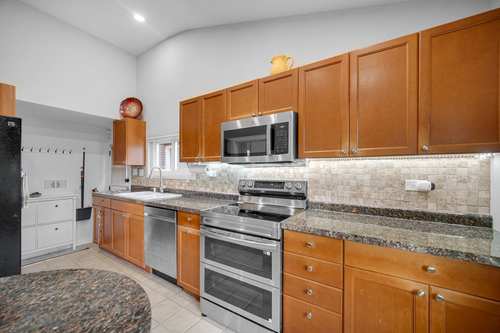 300 Voltz Road Northbrook, IL 60062 - Photo 10 of 23