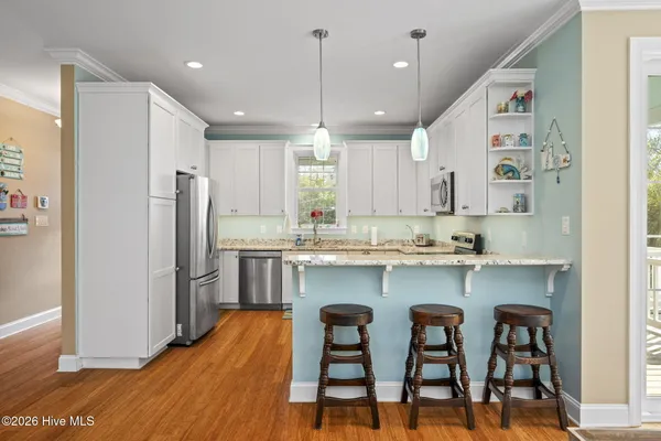 $1,369,000 | 127 Sea Dunes Drive, Emerald Isle, NC 28594