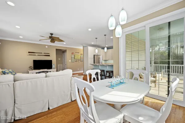 $1,369,000 | 127 Sea Dunes Drive, Emerald Isle, NC 28594