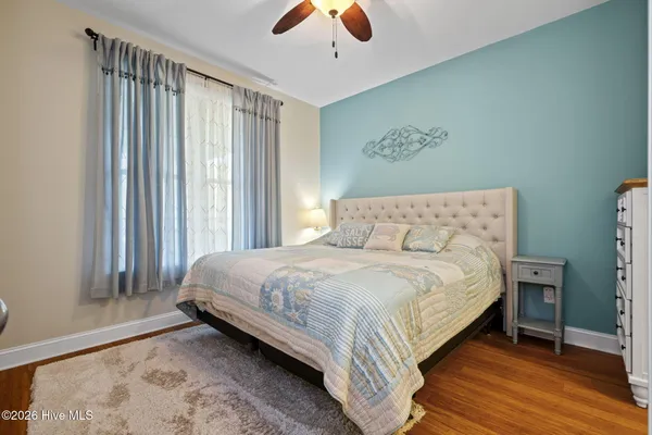 $1,369,000 | 127 Sea Dunes Drive, Emerald Isle, NC 28594