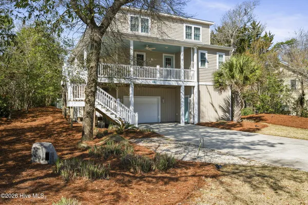 $1,369,000 | 127 Sea Dunes Drive, Emerald Isle, NC 28594