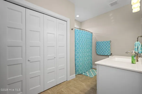 $1,369,000 | 127 Sea Dunes Drive, Emerald Isle, NC 28594