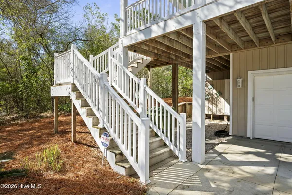 $1,369,000 | 127 Sea Dunes Drive, Emerald Isle, NC 28594