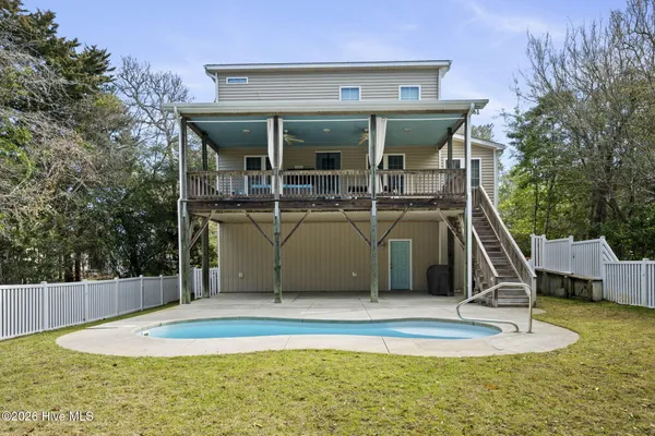 $1,369,000 | 127 Sea Dunes Drive, Emerald Isle, NC 28594