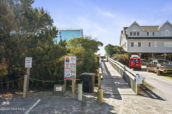$1,369,000 | 127 Sea Dunes Drive, Emerald Isle, NC 28594