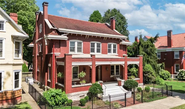 $769,900 | 630 3rd Street, Marietta, OH 45750