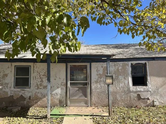 $37,999 | 1309 South Canyon Avenue, Lamesa, TX 79331