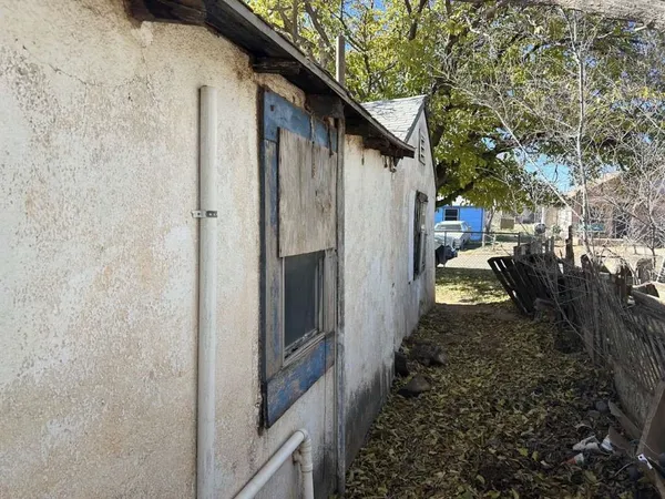 $35,999 | 1309 South Canyon Avenue, Lamesa, TX 79331