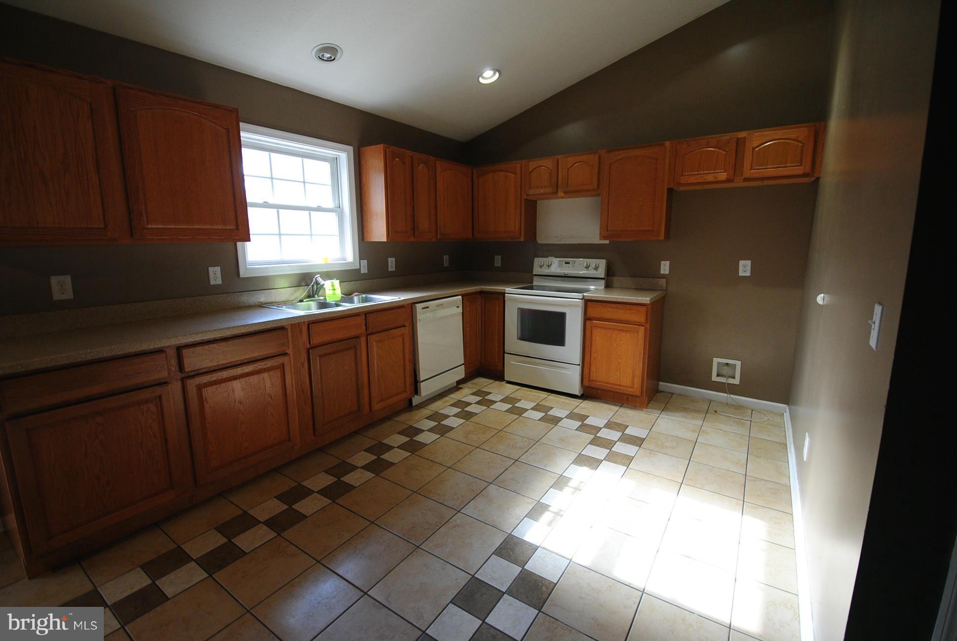 383 Old Oregon Road Front Royal, VA 22630 - Photo 12 of 29 Kitchen