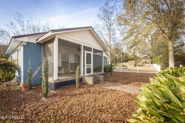 $268,900 | 206 Fifth Street North, Unit N, Wiggins, MS 39577