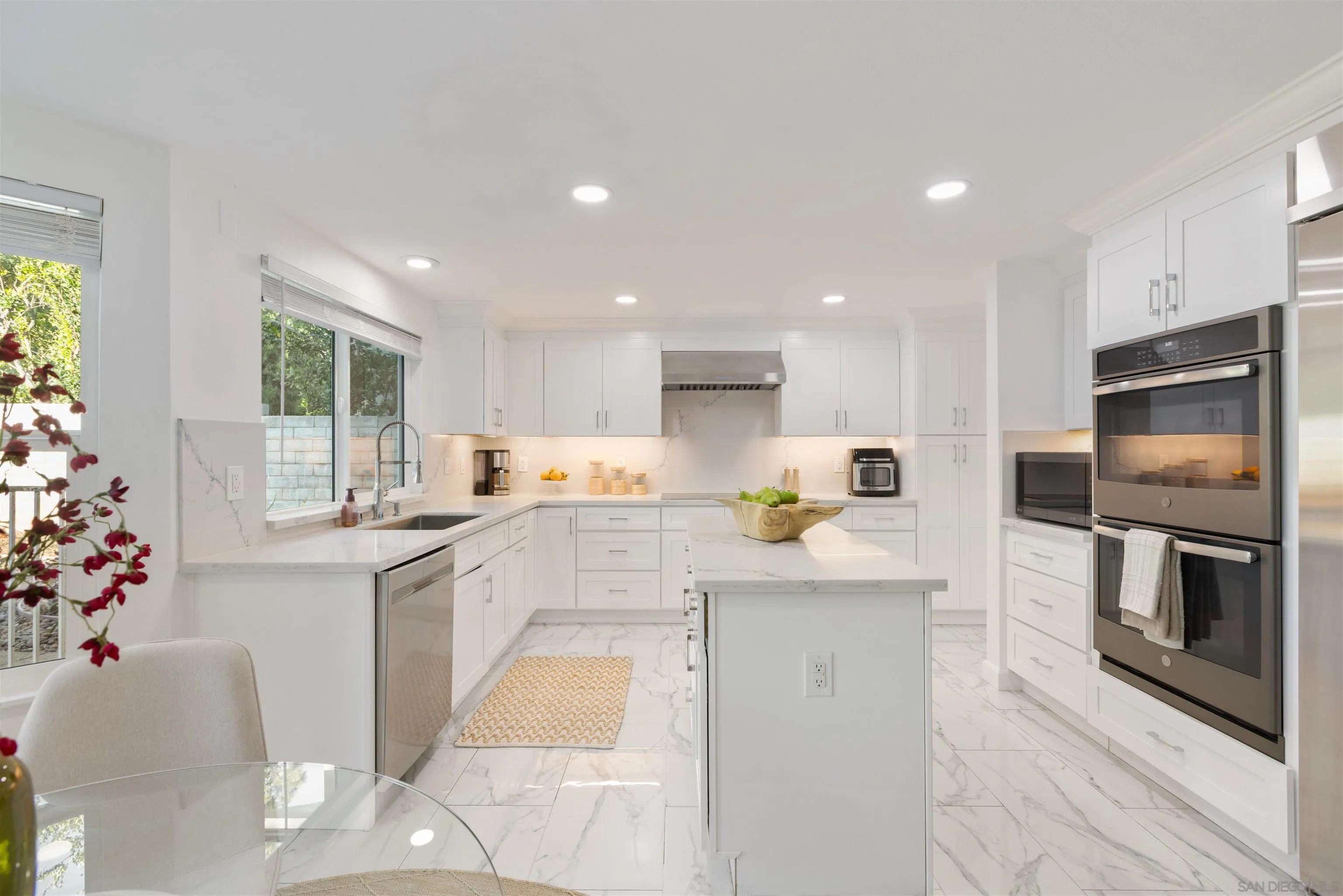 18857 Beechtree Lane Porter Ranch, CA 91326 - Photo 11 of 36