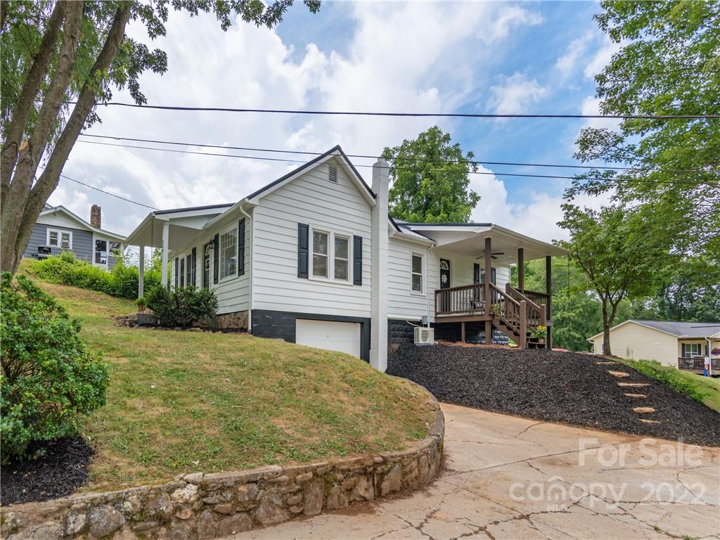 340 Spring Street Canton, NC 28716 - Photo 18 of 20 Gallery Image 18