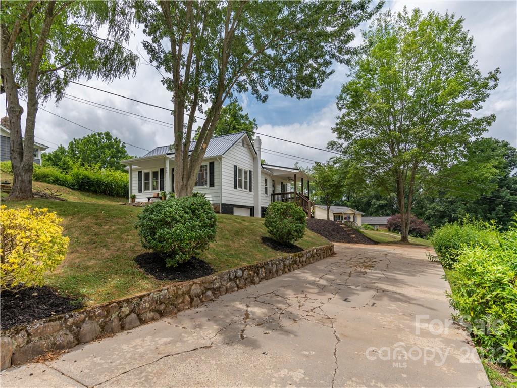 340 Spring Street Canton, NC 28716 - Photo 19 of 20 Gallery Image 19