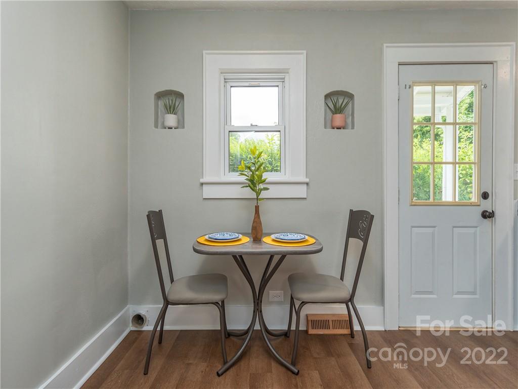 340 Spring Street Canton, NC 28716 - Photo 5 of 20 Gallery Image 5