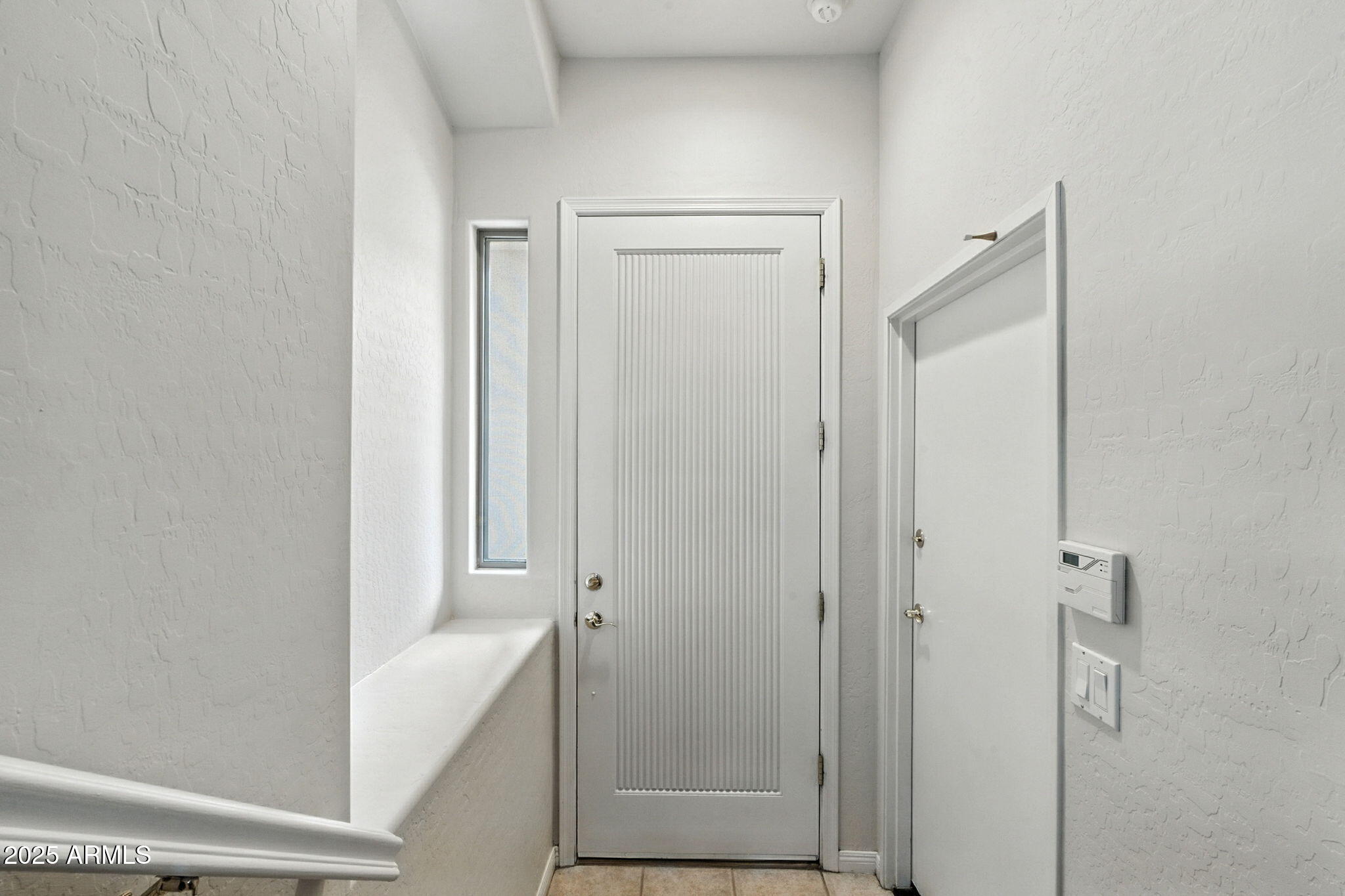 16420 North Thompson Peak Parkway, Unit 2031 Scottsdale, AZ 85260 - Photo 3 of 30 a bathroom with a bathtub and shower