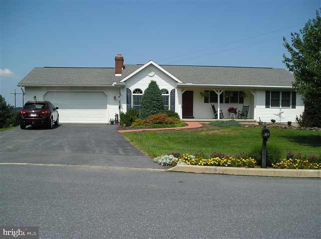 30 Blue Ribbon Drive Elizabethtown, PA 17022 - Photo 1 of 12 Gallery Image 1