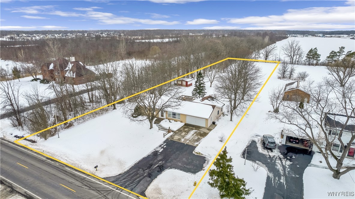6872 Townline Road Wheatfield, NY 14120 - Photo 2 of 36 NOTE: Lot Lines are approximate