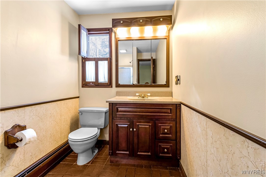 6872 Townline Road Wheatfield, NY 14120 - Photo 23 of 36