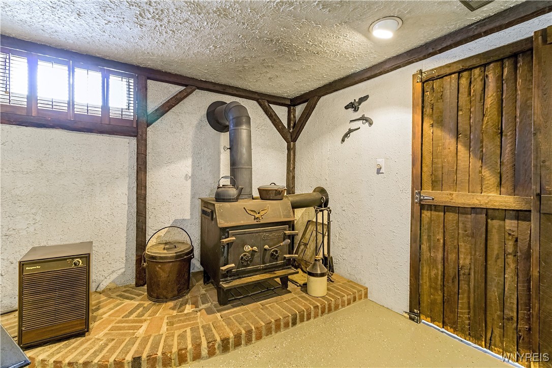 6872 Townline Road Wheatfield, NY 14120 - Photo 30 of 36