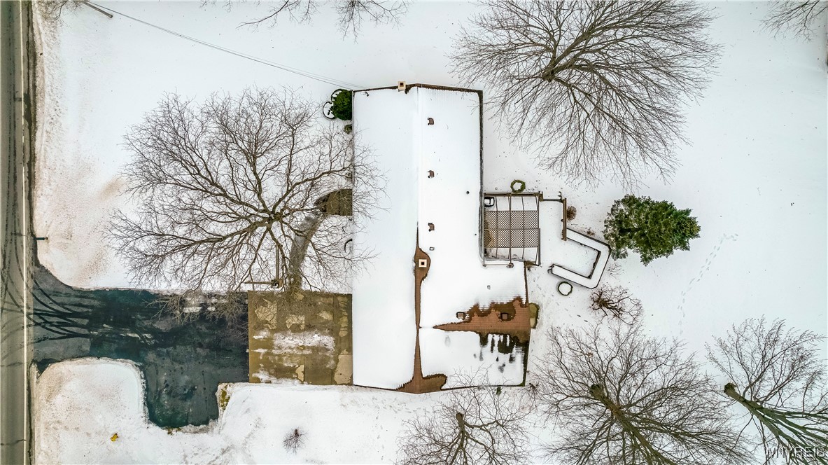 6872 Townline Road Wheatfield, NY 14120 - Photo 3 of 36