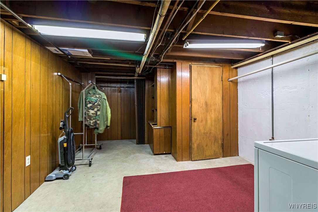 6872 Townline Road Wheatfield, NY 14120 - Photo 31 of 36