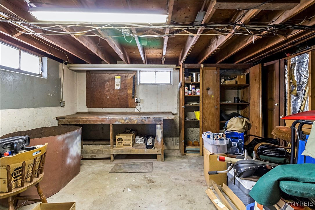 6872 Townline Road Wheatfield, NY 14120 - Photo 32 of 36