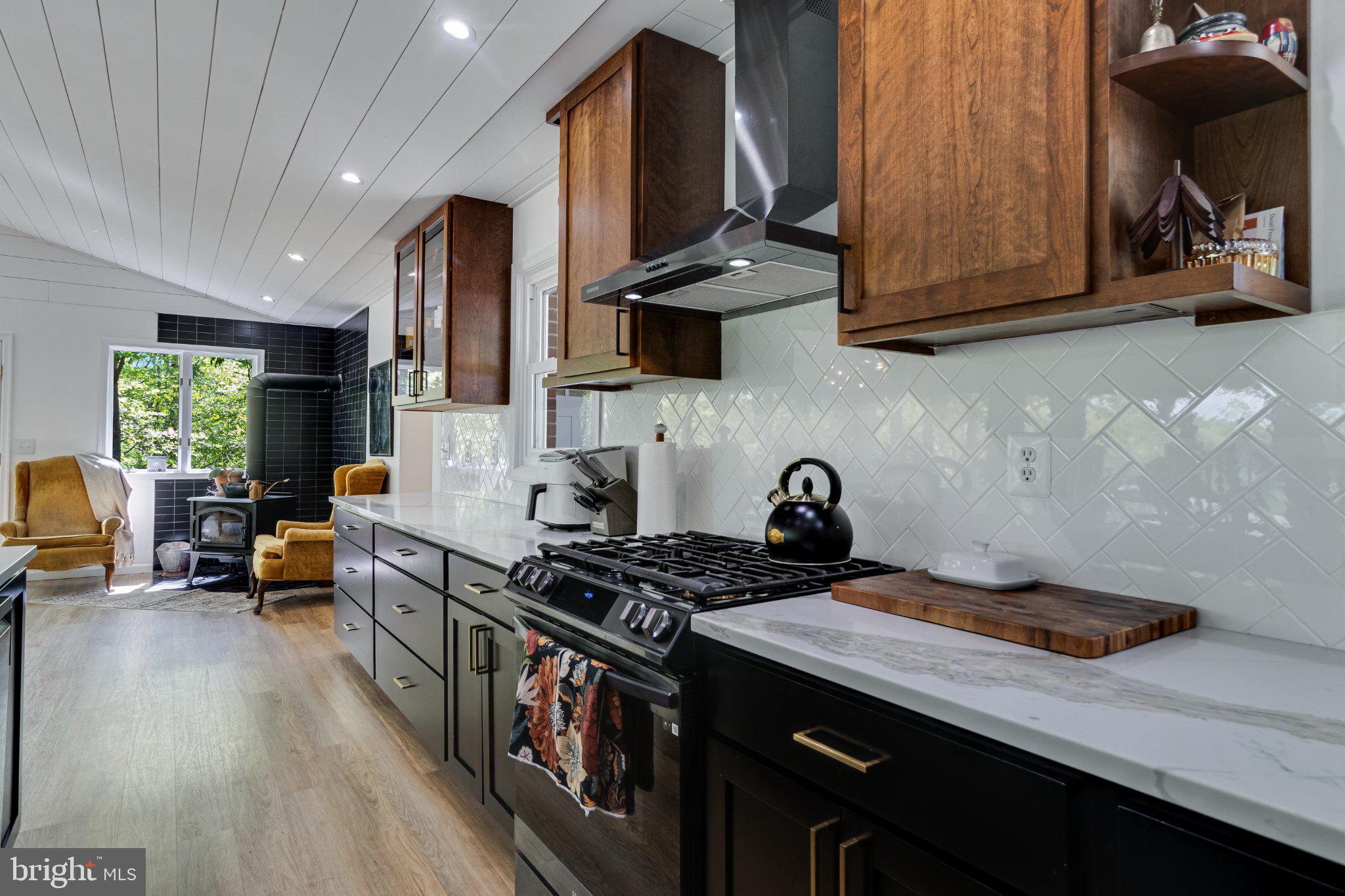 43671 Sunny Ridge Lane Hollywood, MD 20636 - Photo 15 of 45 Modern kitchen with rustic charm.