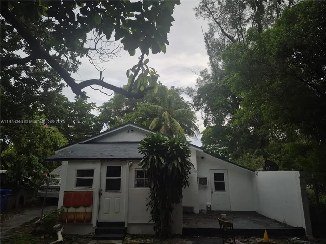 $326,999 | 1243 Northeast 159th Street, North Miami Beach, FL 33162