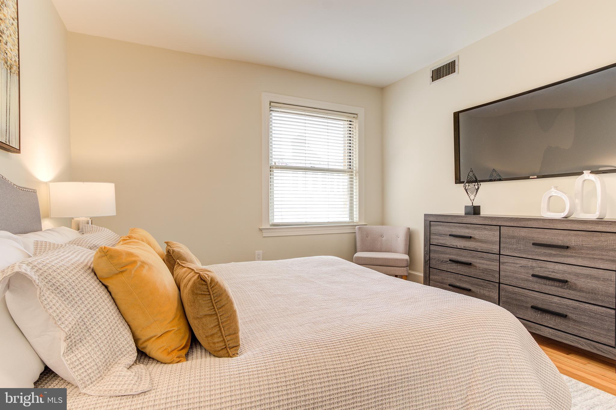 18 9th Street Northeast, Unit 305 Washington, DC 20002 - Photo 19 of 27