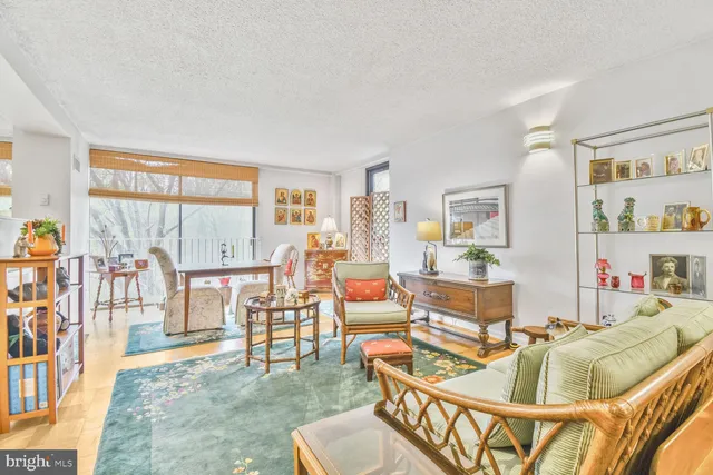 $350,000 | 2100 Washington Avenue, Unit 4C, Silver Spring, MD 20910
