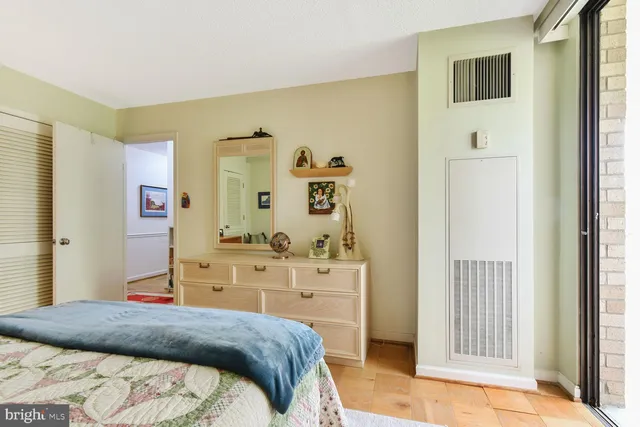 $350,000 | 2100 Washington Avenue, Unit 4C, Silver Spring, MD 20910