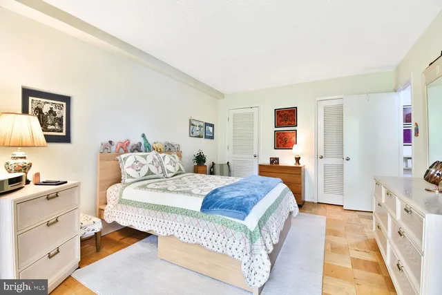 $350,000 | 2100 Washington Avenue, Unit 4C, Silver Spring, MD 20910