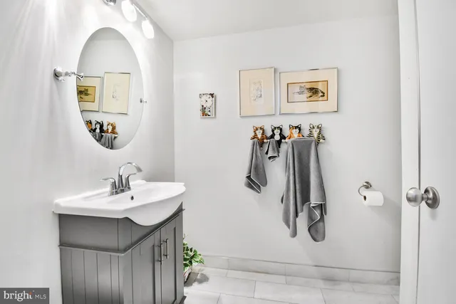 $350,000 | 2100 Washington Avenue, Unit 4C, Silver Spring, MD 20910