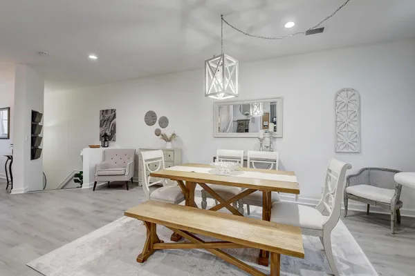 $3,900 | 525 Bayfront Drive, Boynton Beach, FL 33435