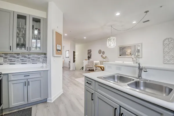 $3,900 | 525 Bayfront Drive, Boynton Beach, FL 33435